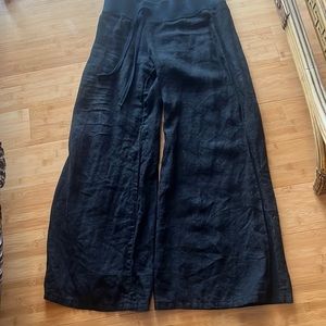 Wide leg, black linen pants